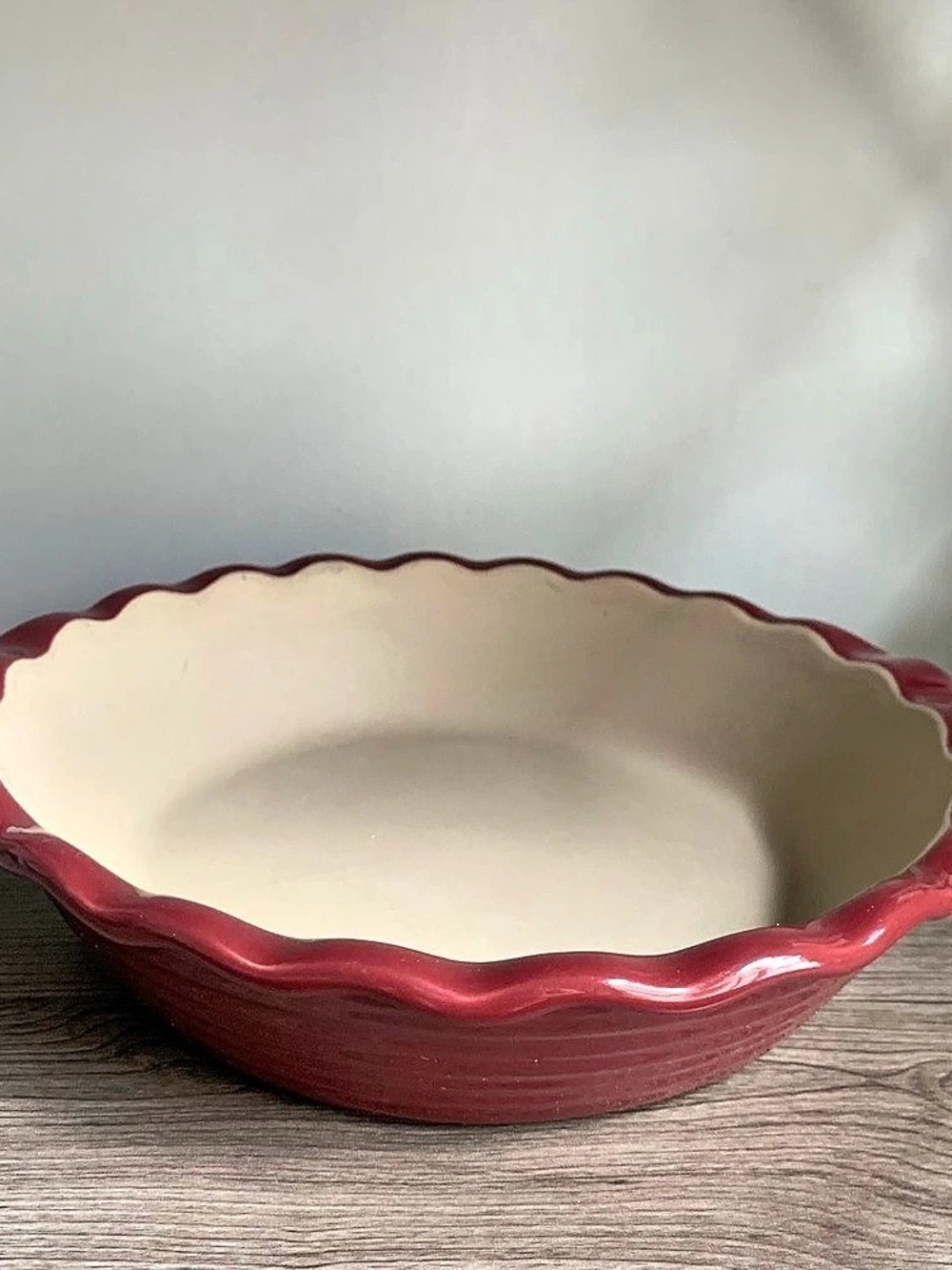 Pampered Chef Heritage Stoneware Red & Cream Scalloped Serveware Pie Dish 2092